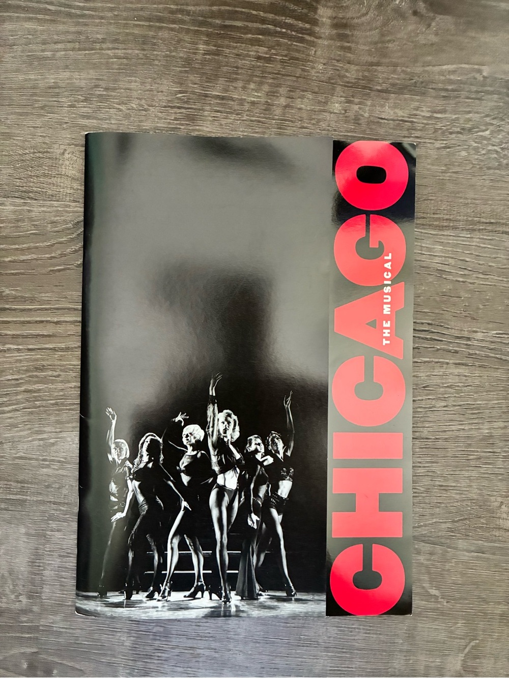 CHICAGO THE BROADWAY MUSICAL REVIVAL 2000 SOUVENIR PROGRAM